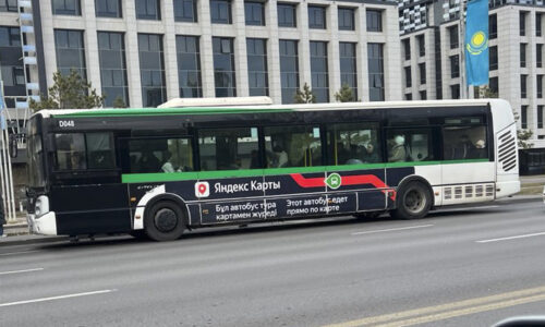 Реклама на транспорте Яндекс